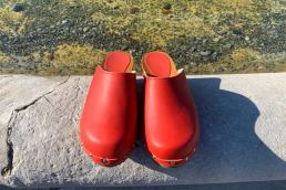 Le Gabrielle zoccoli - Gabriella Sala - Maria Laura Berlinguer stile italiano - made in italy - fatto in italia - moda donna - scarpe - fashion - artigianato italiano